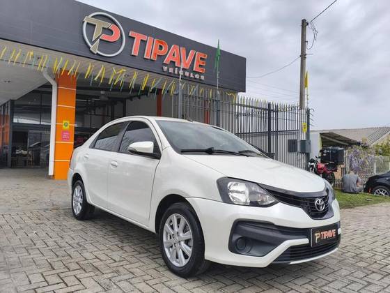 TOYOTA ETIOS 1.5 X PLUS SEDAN 16V FLEX 4P AUTOMÁTICO TOYOTA ETIOS 1.5 X PLUS SEDAN 16V FLEX 4P AUTOMÁTICO